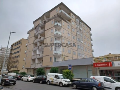 Apartamento T3 em Nogueira, Fraião e Lamaçães, Braga