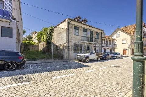 Maison 5 Chambres au Murça, Murça