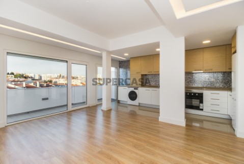 Sala e cozinha