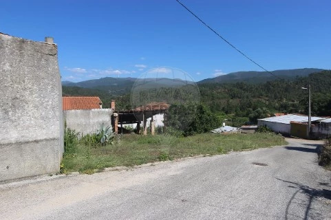 Moradia T4 em Pombeiro da Beira, Arganil