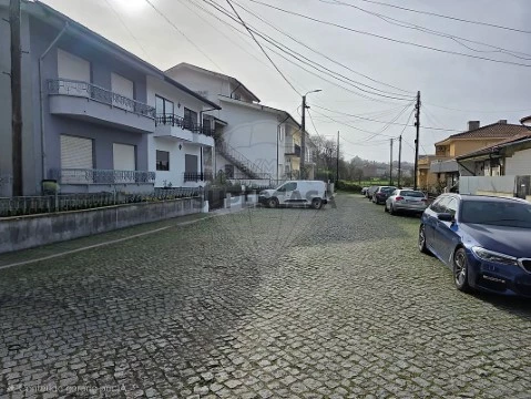 Grundstück auf Cidade da Maia, Maia
