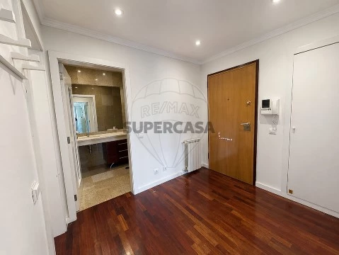 Apartamento T3 em Cidade da Maia, Maia