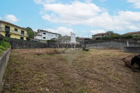 Terreno em Alvarenga, Arouca