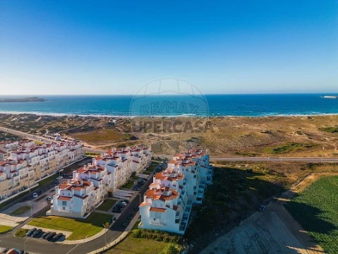 Apartamento T3 em Ferrel, Peniche