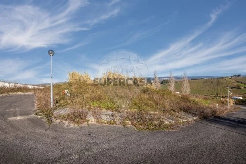 Terreno em Carvoeira e Carmões, Torres Vedras