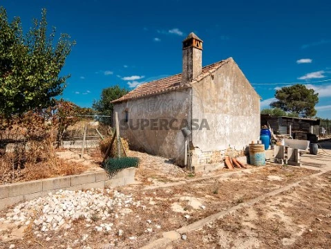 Garagem em Vale da Pedra, Cartaxo