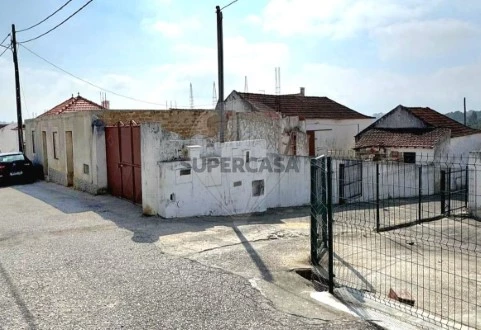 Moradia T3 em Vale do Paraíso, Azambuja