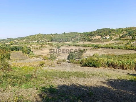 Terreno em Vale do Paraíso, Azambuja