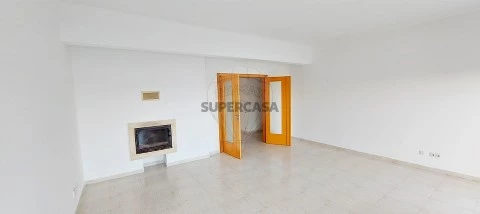 Apartamento T2 na Azambuja, Azambuja