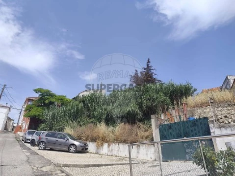 Terreno em Vale do Paraíso, Azambuja