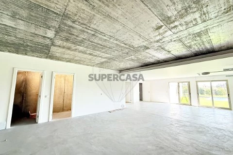 Moradia T4 em Atouguia da Baleia, Peniche