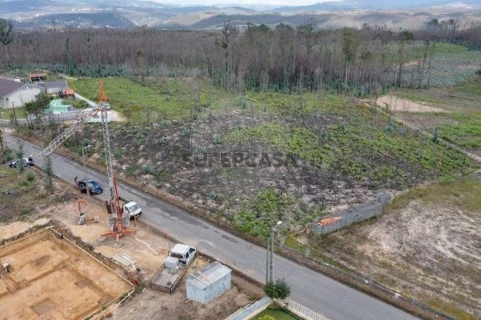 Terreno em Macinhata do Vouga, Águeda