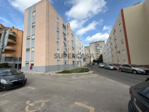 Apartamento T3 em Carregado e Cadafais, Alenquer