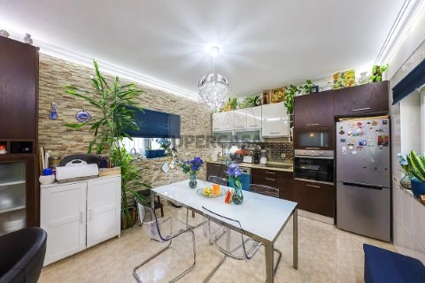 Casa 4 habitaciones en Alenquer (Santo Estêvão e Triana), Alenquer