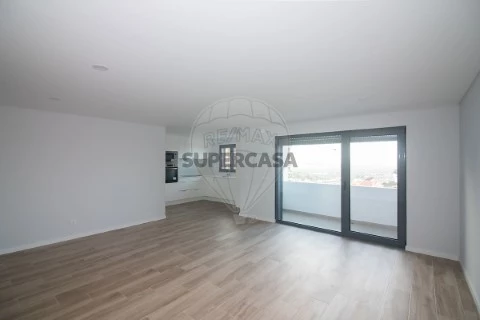 Apartamento T2 em Alenquer (Santo Estêvão e Triana), Alenquer