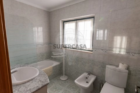 Finca 5 habitaciones en Carnota, Alenquer