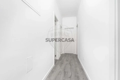 Casa 2 habitaciones en Carregado e Cadafais, Alenquer