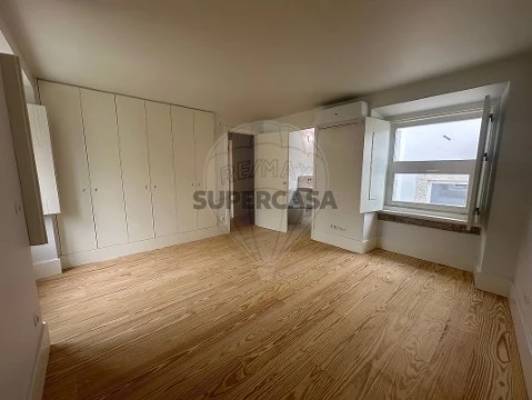 Duplex T3 em Estrela, Lisboa