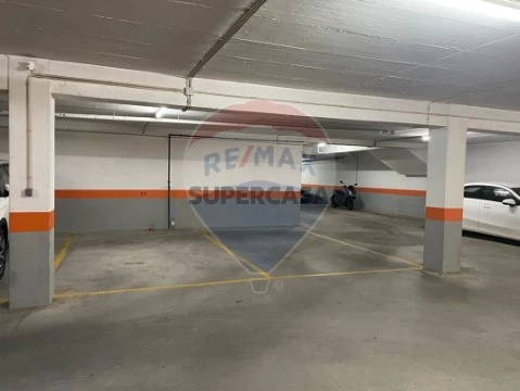 Garagem em São Domingos de Benfica, Lisboa
