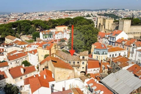 Building in Santa Maria Maior, Lisboa