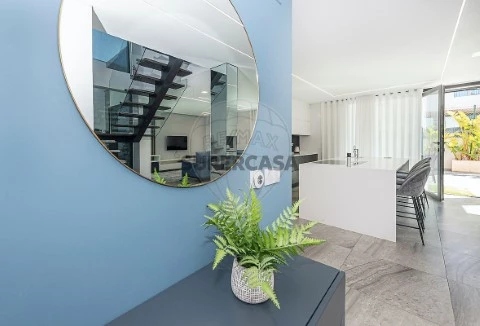 Moradia T3 em São Sebastião, Setúbal