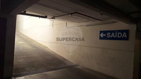 Garagem em Santo António, Lisboa