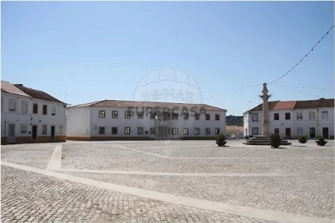 Building in Manique do Intendente, V.N.De S.Pedro e Maçussa, Azambuja