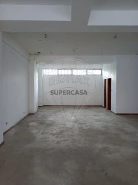 Bureau au União Freguesias Santa Maria, São Pedro e Matacães, Torres Vedras