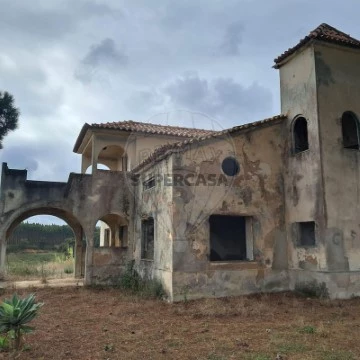 Quinta T0 em Cadaval e Pêro Moniz, Cadaval