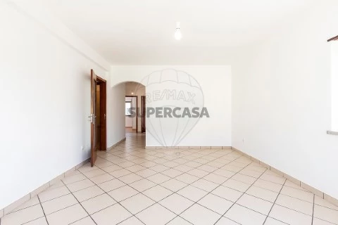 Apartamento T3 em Vimeiro, Lourinhã