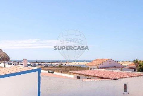 Moradia T4 em São Pedro da Cadeira, Torres Vedras
