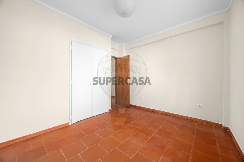 Apartamento T3 em Vimeiro, Lourinhã