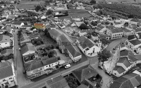Moradia T5 em Azoia de Cima e Tremês, Santarém