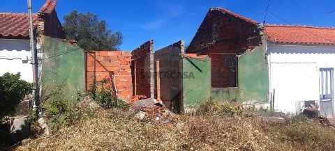 Moradia T2 em Almoster, Santarém