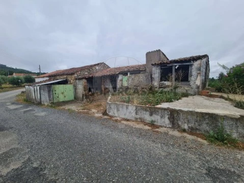 Moradia T0 em Amêndoa, Mação