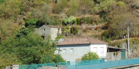 Moradia T2 em Parada de Cunhos, Vila Real