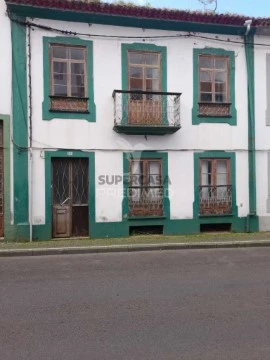 Maison 7 Chambres au São Pedro, Angra do Heroísmo
