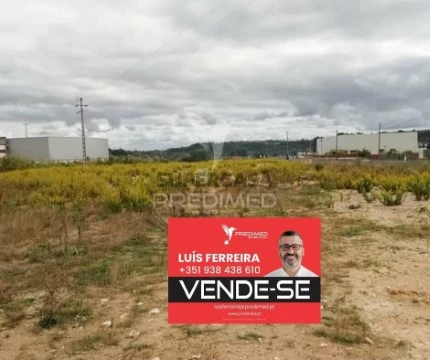 Terreno em Alcanena e Vila Moreira, Alcanena