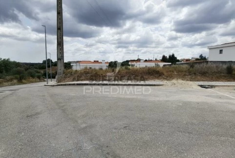 Grundstück auf Alcanena e Vila Moreira, Alcanena