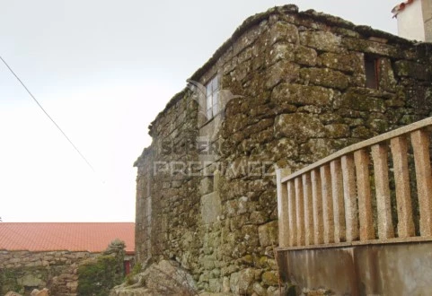 Moradia T3 em São Tomé do Castelo e Justes, Vila Real