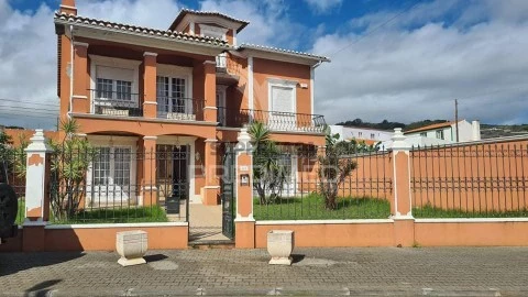 Maison 4 Chambres au Porto Judeu, Angra do Heroísmo
