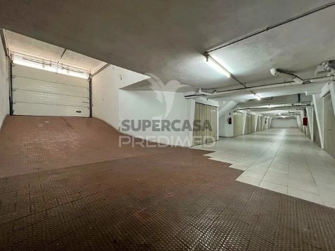 Garagem em São Sebastião, Setúbal