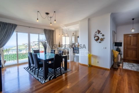 Apartamento T4 em São Pedro, Funchal