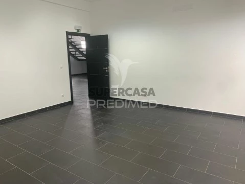 Escritório em Malagueira e Horta das Figueiras, Évora