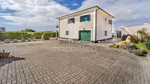 Moradia T3 em São Mateus da Calheta, Angra do Heroísmo