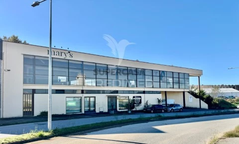 Comercial em Ponte, Guimarães
