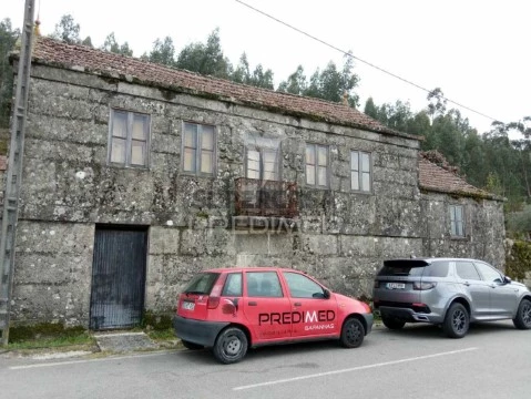 Moradia T4 em São João do Monte e Mosteirinho, Tondela