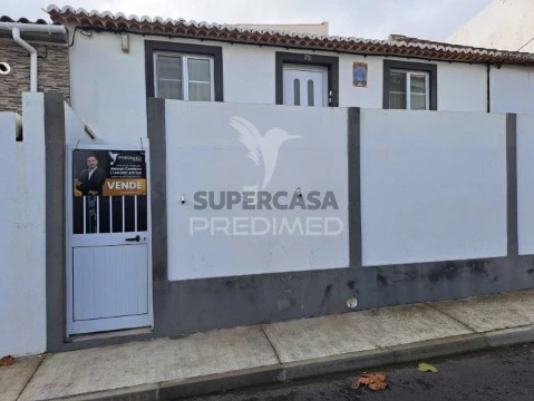 Haus 3 Zimmer auf Santa Luzia, Angra do Heroísmo