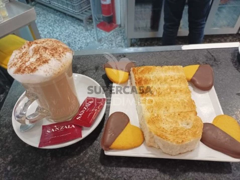 Comercial em Gandra, Paredes