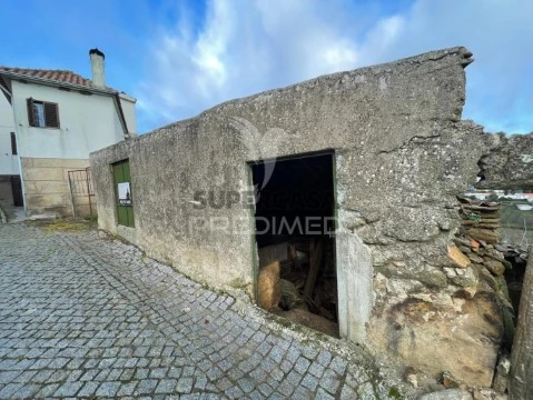 Comercial em Poço do Canto, Meda